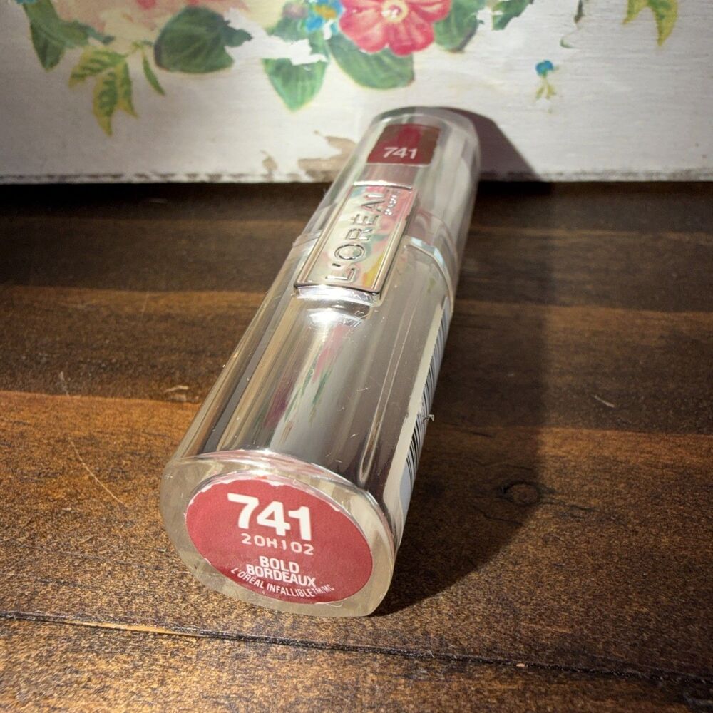L'Oreal Infallible Le Rouge Lipstick, 741 BOLD BORDEAUX Original Silver Case